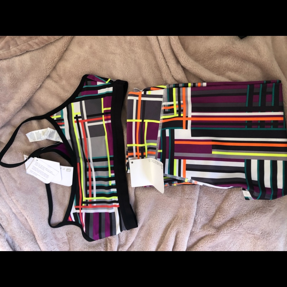 Fabletics Outfit - Picture 2 of 3